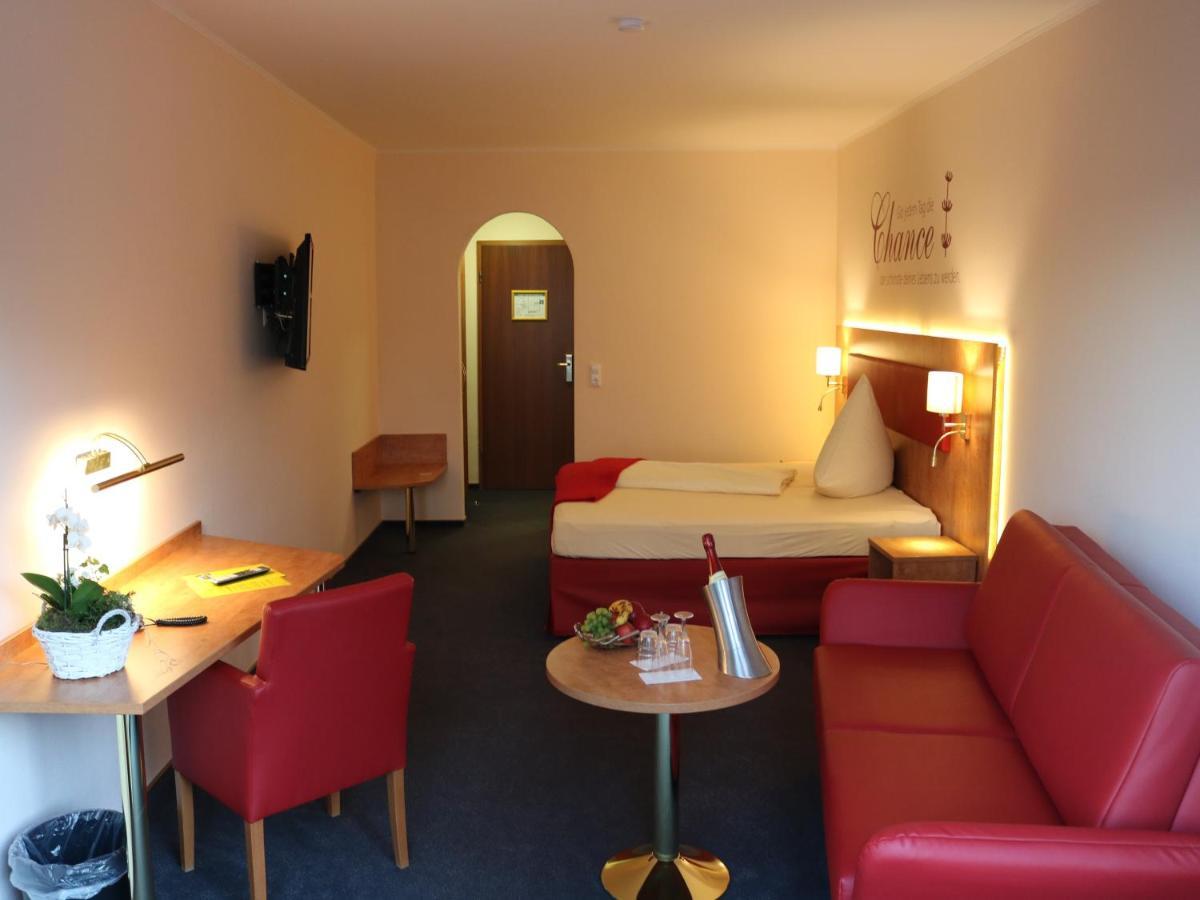 Hotel Haefner Bad Schonborn Exteriér fotografie